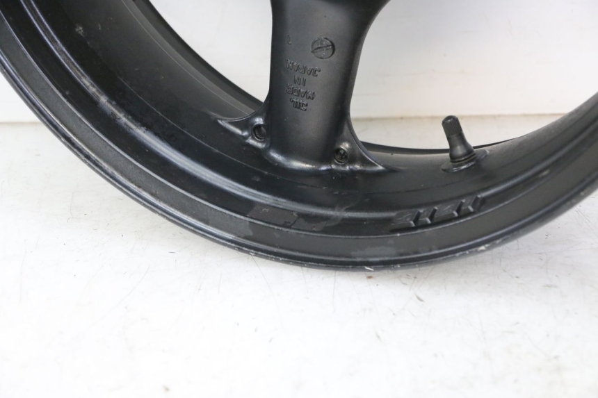 photo de HINTERRAD KAWASAKI ZR7 ZR-7 S 750 (1999 - 2004) - Hochauflösende Nahaufnahme