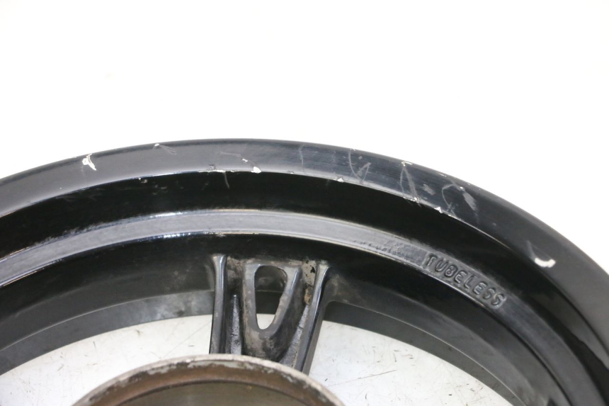 photo de HINTERRAD PEUGEOT KISBEE 2T 50 (2010 - 2017) - Details der Befestigungspunkte