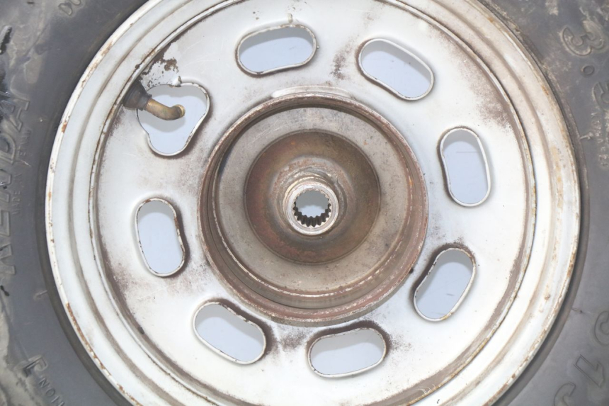 photo de HINTENES FELGE PEUGEOT KISBEE 4T 50 (2010 - 2017) - Oberflächenzustand und Material