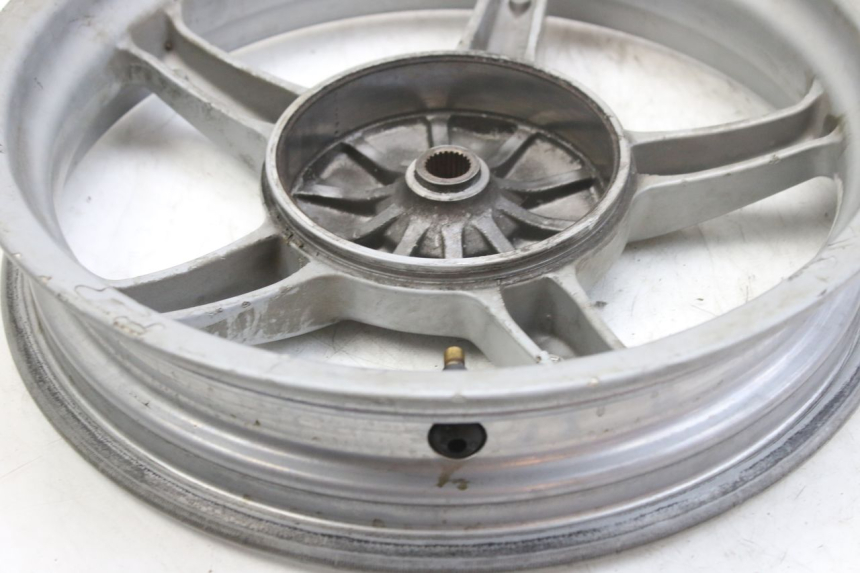 photo de HINTEN FELGE PIAGGIO LIBERTY 4T 50 (2004 - 2008) - Alternative Perspektive