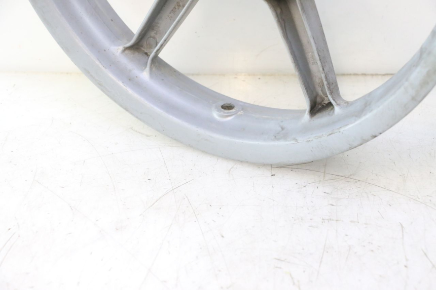 photo de HINTERRADFELGE PIAGGIO LIBERTY 50 (1998 - 2003) - Technische Nahaufnahme