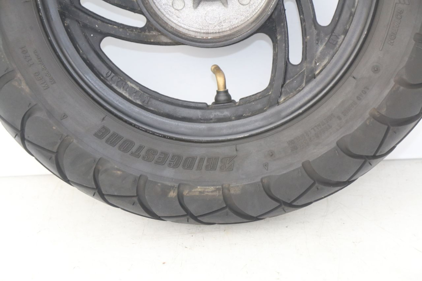 photo de HINTERRADFELGE VENESI LOWIGI RETRO JJ50QT-3 50 (2020 - 2022) - Details der Befestigungspunkte