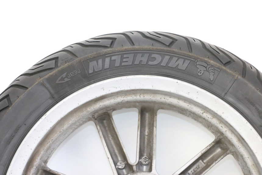 photo de HINTEN FELGE PIAGGIO MP3 LT 400 (2007 - 2012) - Charakteristische Merkmale