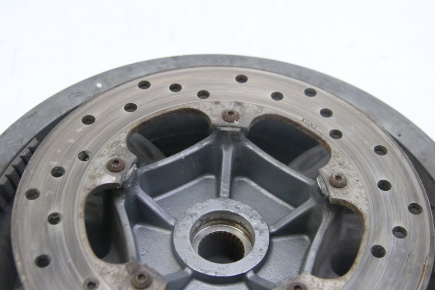 photo de HINTERRAD PIAGGIO MP3 125 (2006 - 2014) - Fokus auf die Struktur