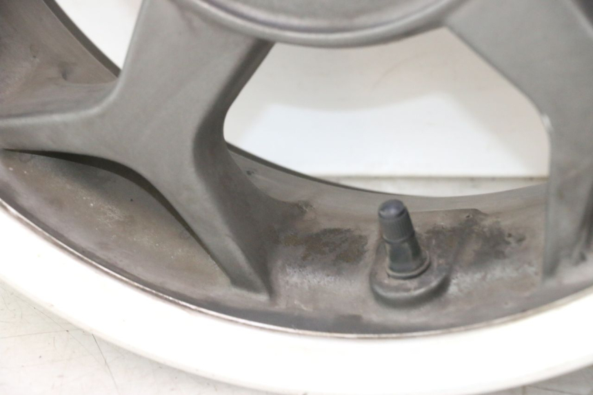 photo de HINTERRADFELGE PIAGGIO MP3 500 (2016 - 2018) - Technische Nahaufnahme