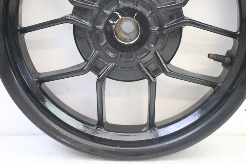 photo de HINTERRAD PIAGGIO NEW TYPHOON 50 (2018 - 2021) - Technische Nahaufnahme