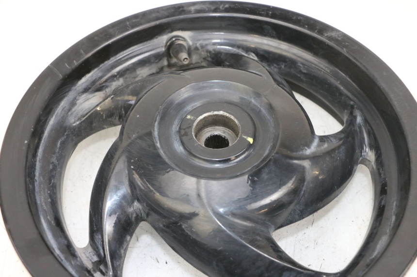 photo de HINTERRAD PIAGGIO NEW TYPHOON 50 (2018 - 2021) - Weitere Ansicht des Artikels