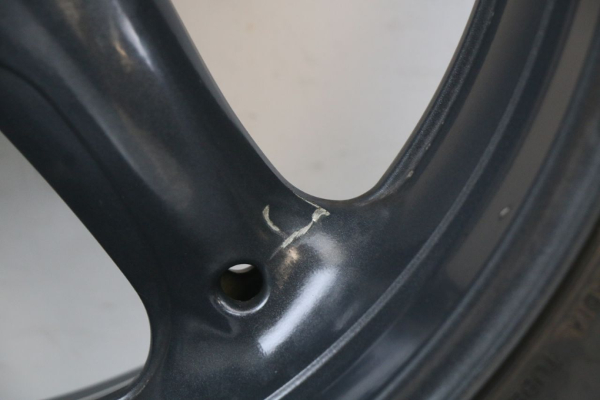 photo de HINTERRADFELGE MOTO GUZZI NORGE 8V GT 1200 (2011 - 2016) - Hochauflösende Nahaufnahme