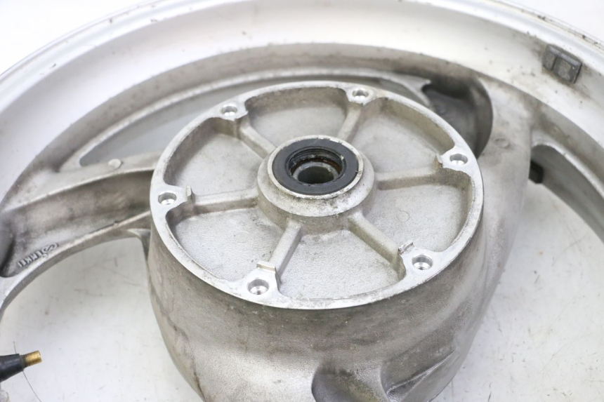 photo de HINTERRADFELGE HONDA NTV DEAUVILLE 650 (2001 - 2006) - Details der Befestigungspunkte