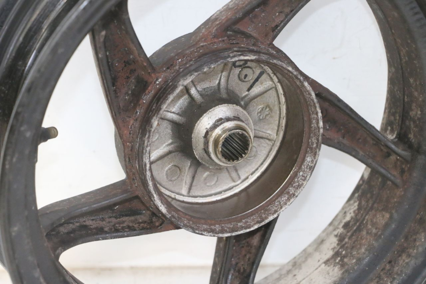 photo de HINTEN FELGE SYM ORBIT 2 4T 50 (2008 - 2017) - Technische Nahaufnahme