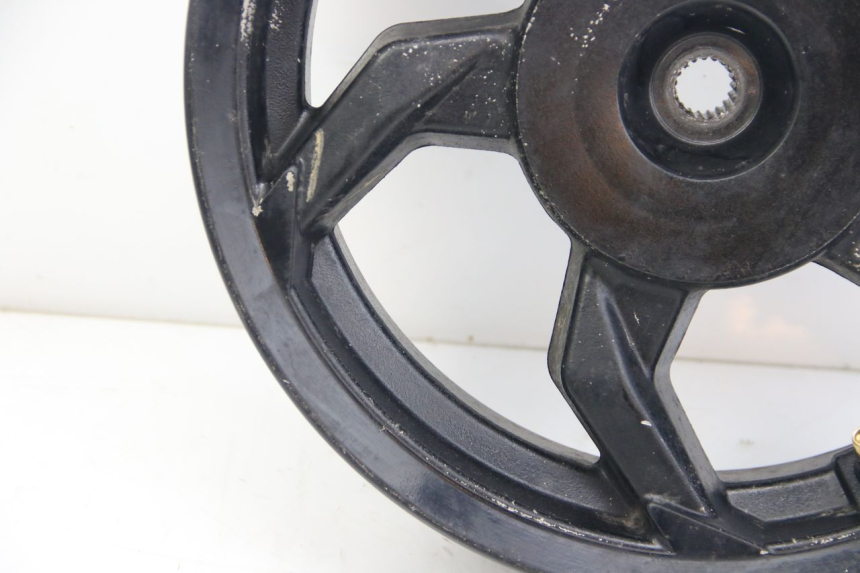 photo de HINTERRADFELGE SYM ORBIT III 3 4T 50 (2021 - 2025) - Zoom auf Gebrauchszustand