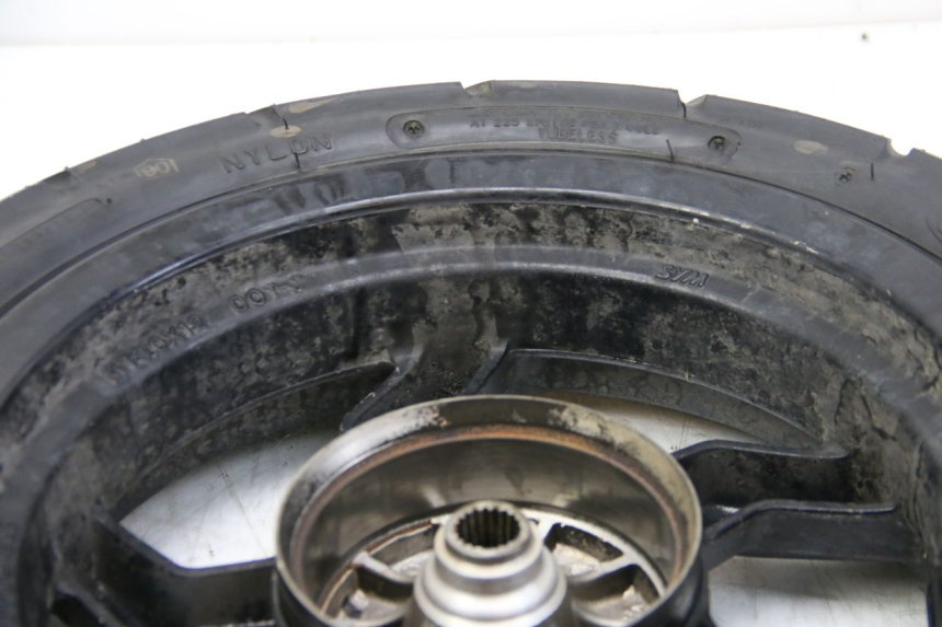 photo de HINTERRADFELGE SYM ORBIT III 3 4T 50 (2021 - 2025) - Alternative Perspektive