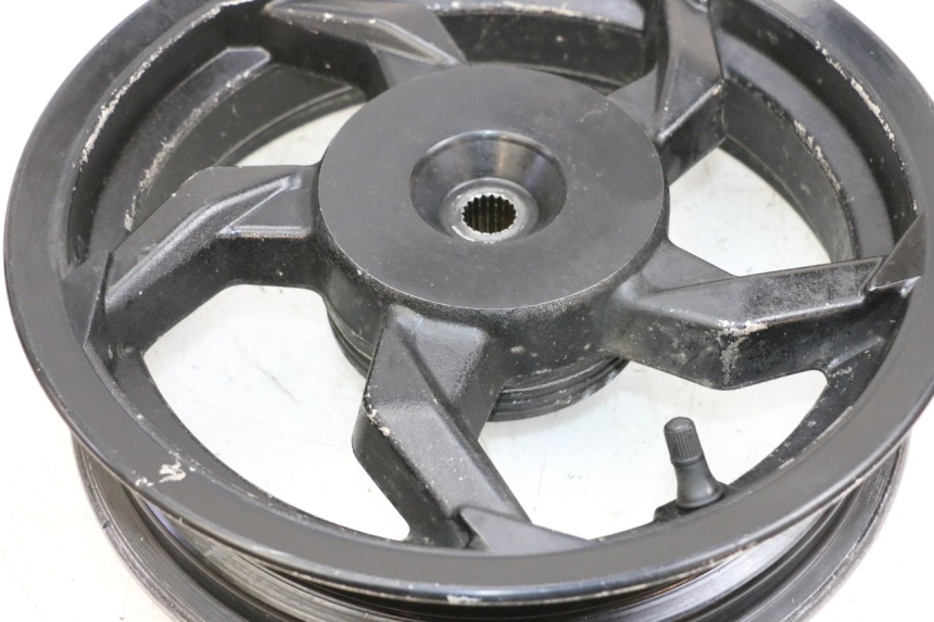 photo de HINTEN FELGE SYM ORBIT III 3 4T 50 (2018 - 2021) - Technische Nahaufnahme