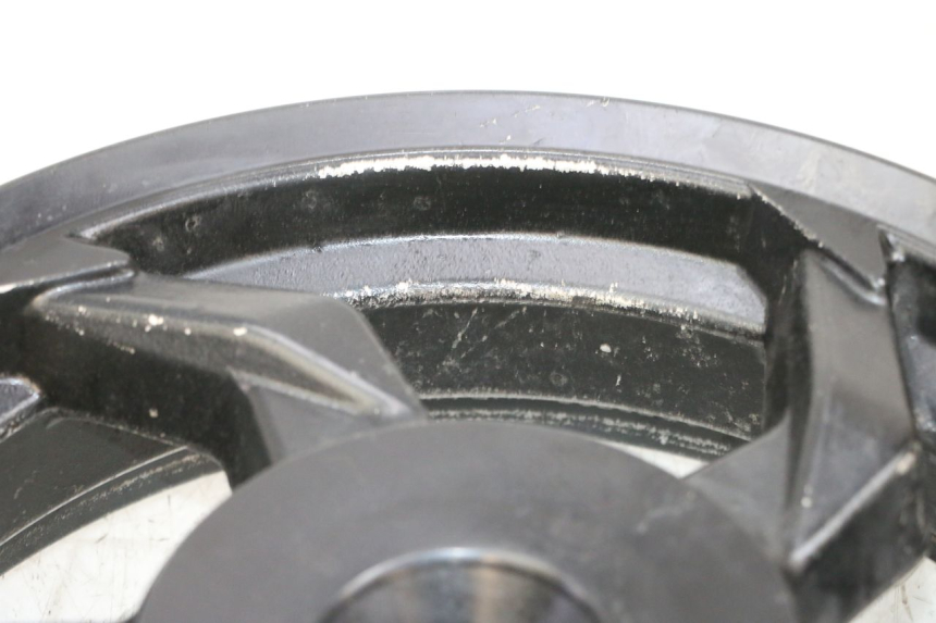 photo de HINTEN FELGE SYM ORBIT III 3 4T 50 (2018 - 2021) - Details der Befestigungspunkte