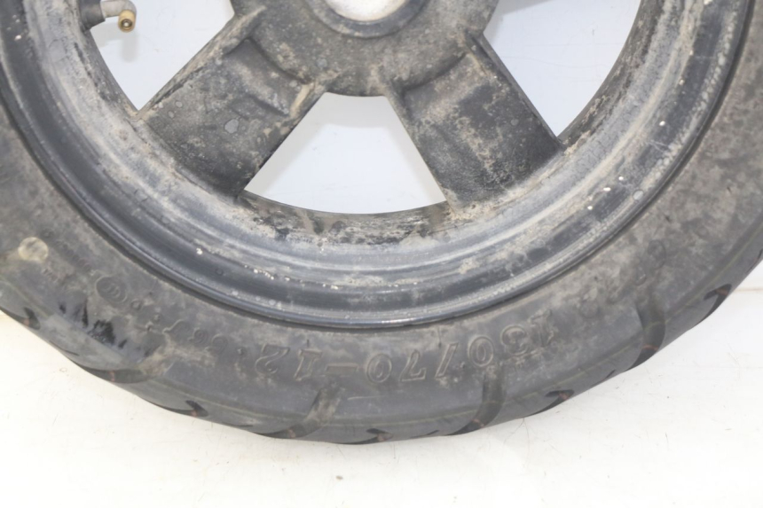 photo de HINTEN FELGE TNT MOTOR OTTO 2T 50 (2012 - 2018) - Details der Befestigungspunkte