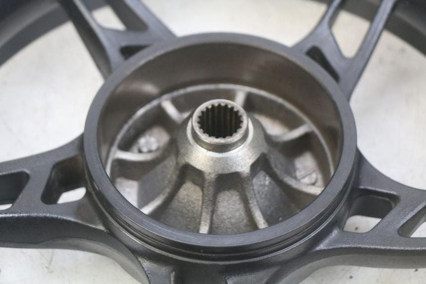 photo de HINTERRAD KSR PANDORA 4T 50 (2018 - 2023) - Zoom auf Komponenten