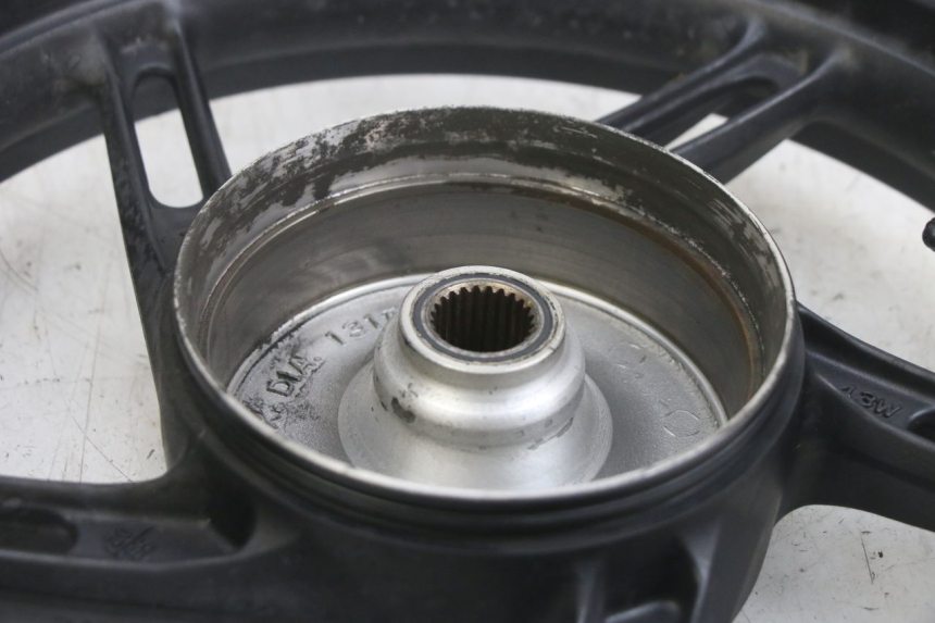 photo de HINTEN FELGE HONDA PCX (JF47) 125 (2012 - 2013) - Zoom auf Gebrauchszustand