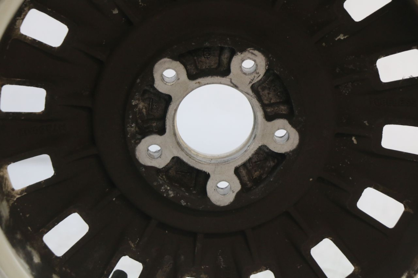 photo de HINTERRADFELGE PEUGEOT DJANGO 125 (2014 - 2017) - Weitere Ansicht des Artikels