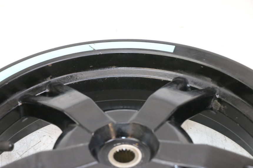 photo de HINTERRADFELGE PEUGEOT STREETZONE 4T 50 (2018 - 2023) - Charakteristische Merkmale