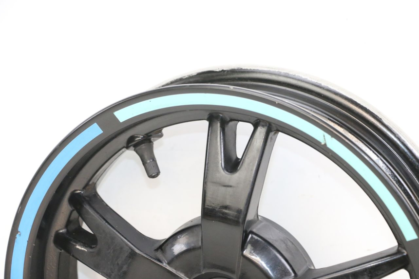 photo de HINTERRADFELGE PEUGEOT STREETZONE 4T 50 (2018 - 2023) - Details der Befestigungspunkte