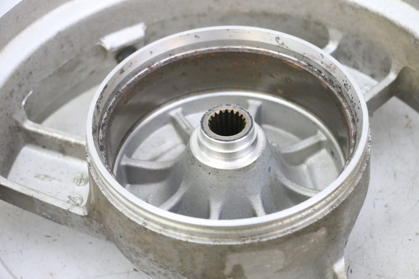 photo de HINTERRADFELGE PEUGEOT VIVACITY 125 (2010 - 2017) - Charakteristische Merkmale