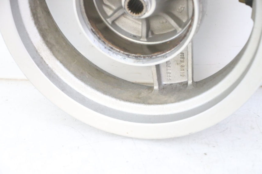 photo de HINTERRADFELGE PEUGEOT VIVACITY 125 (2010 - 2017) - Zoom auf Gebrauchszustand