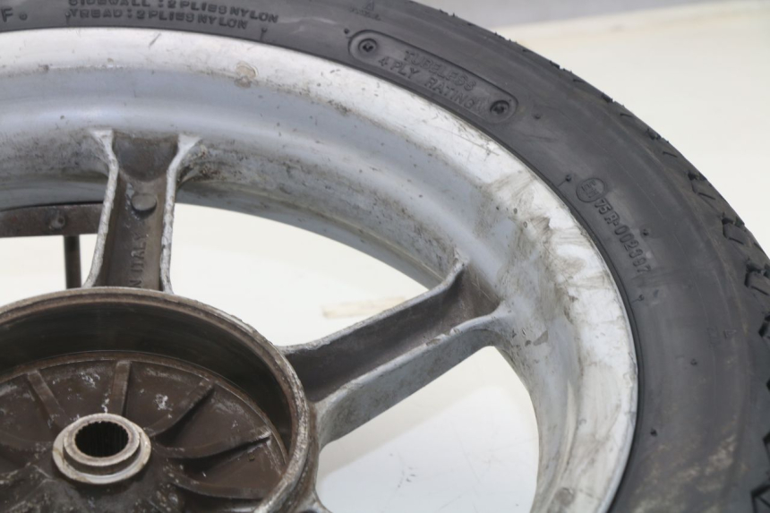 photo de HINTERRADFELGE PIAGGIO LIBERTY 2T 50 (2009 - 2013) - Zoom auf Gebrauchszustand