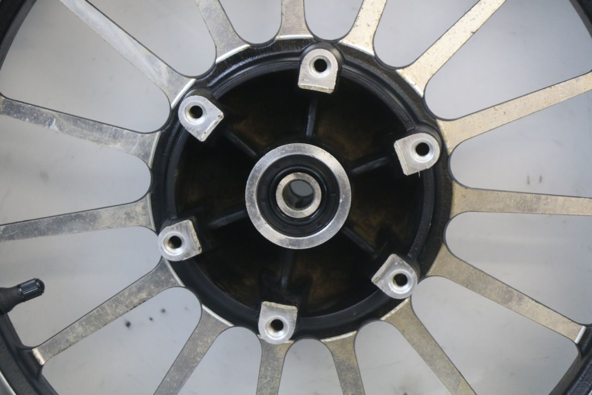 photo de HINTERRADFELGE REGAL RAPTOR RAXTER 2 125 (2007 - 2015) - Kennzeichnungen und Originalreferenzen