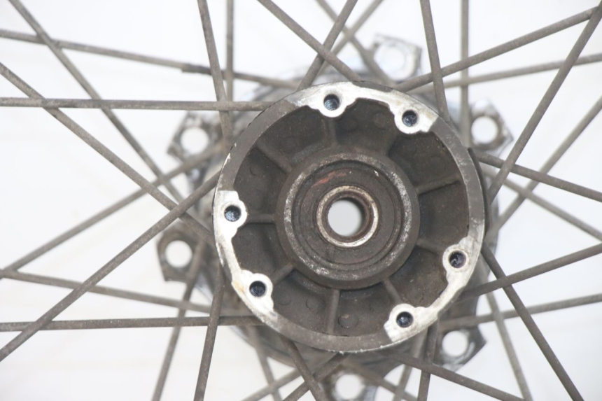 photo de HINTEN FELGE GILERA RK 50 (1996 - 1999) - Charakteristische Merkmale