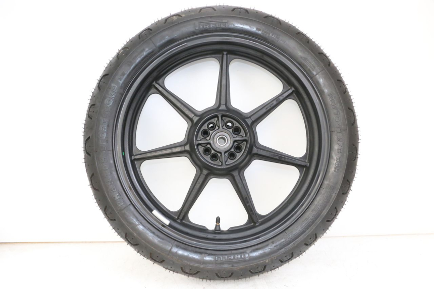 photo de HINTERRADFELGE ROYAL ENFIELD CONTINENTAL GT 650 (2019 - 2024) - Oberflächenzustand und Material