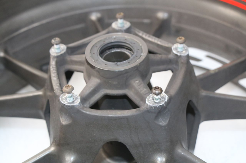 photo de HINTERRADFELGE BMW S RR ABS S1000RR 1000 (2009 - 2011) - Technische Nahaufnahme