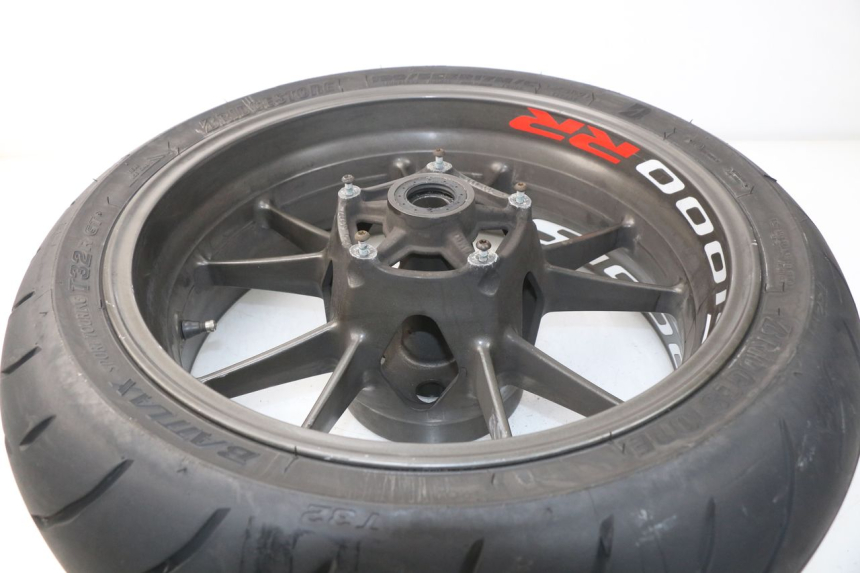 photo de HINTERRADFELGE BMW S RR ABS S1000RR 1000 (2009 - 2011) - Details der Befestigungspunkte