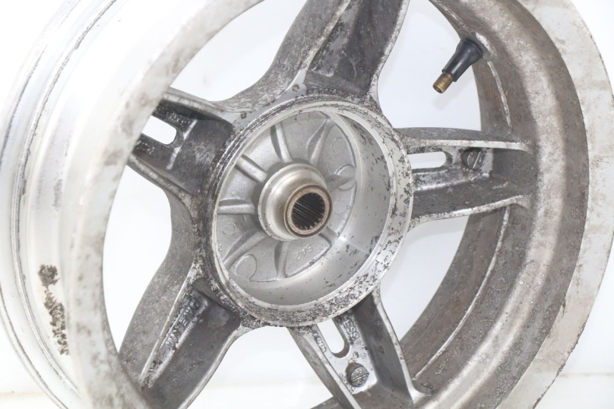 photo de HINTERRADFELGE DAELIM S2 125 (2006 - 2007) - Details der Befestigungspunkte