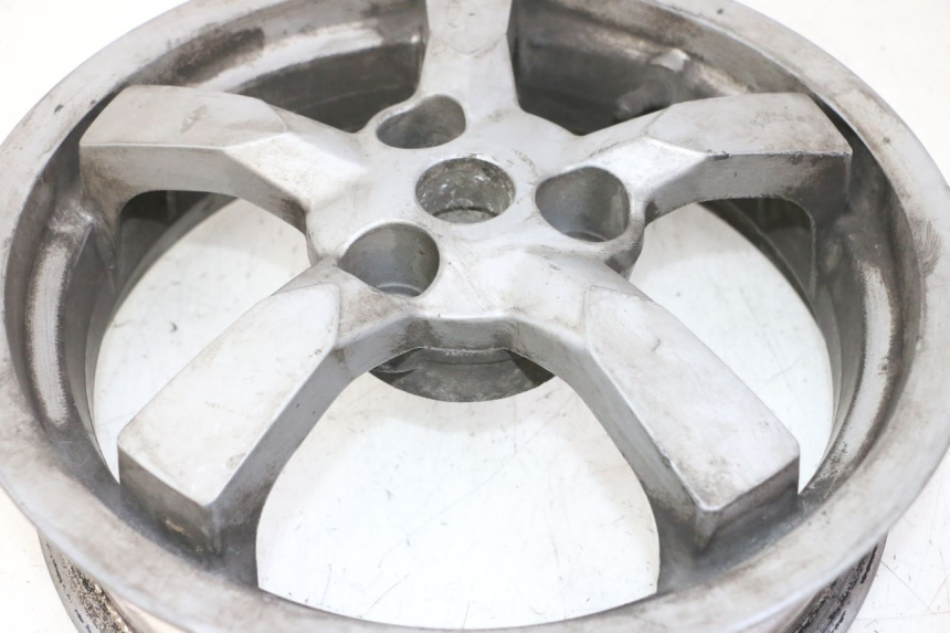 photo de HINTEN FELGE PEUGEOT SATELIS 125 (2006 - 2009) - Charakteristische Merkmale