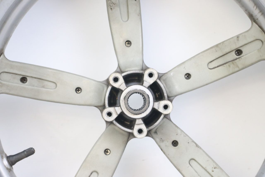 photo de HINTERRADFELGE APRILIA SCARABEO GT 125 (1999 - 2007) - Hochauflösende Nahaufnahme