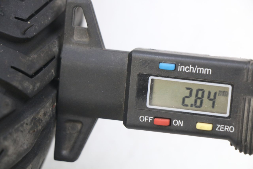 photo de HINTEN FELGE APRILIA SCARABEO 100 (2003 - 2012) - Detailansicht des Bauteils