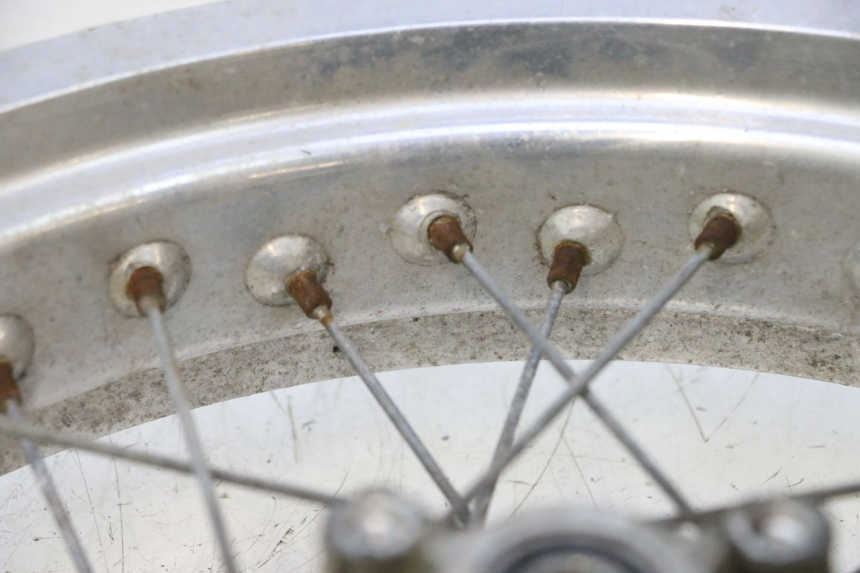 photo de HINTERRADFELGE DERBI SENDA 50 (2003 - 2005) - Technische Nahaufnahme