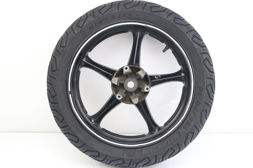 photo de HINTERRAD SUZUKI SIXTEEN 125 (2008 - 2010) - Detailansicht des Bauteils