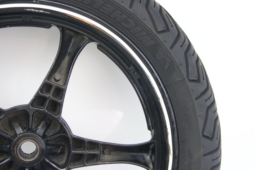 photo de HINTERRAD SUZUKI SIXTEEN 125 (2008 - 2010) - Charakteristische Merkmale