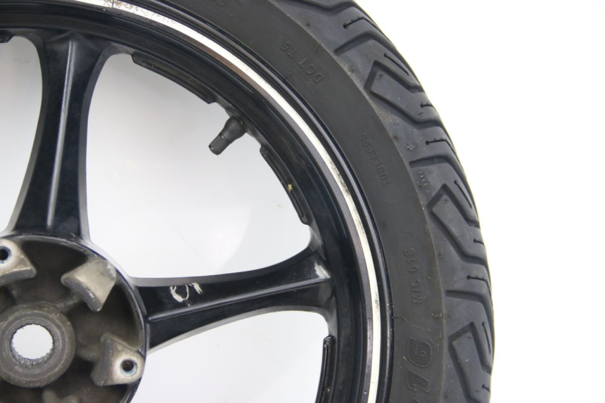 photo de HINTERRAD SUZUKI SIXTEEN 125 (2008 - 2010) - Details der Befestigungspunkte