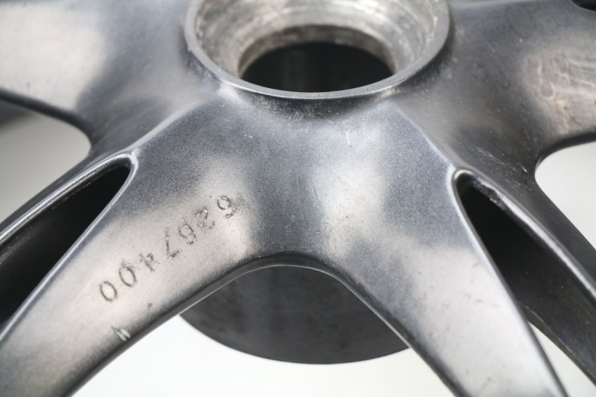 photo de HINTERRADFELGE TRIUMPH SPEED TRIPLE 1050 (2005 - 2007) - Charakteristische Merkmale