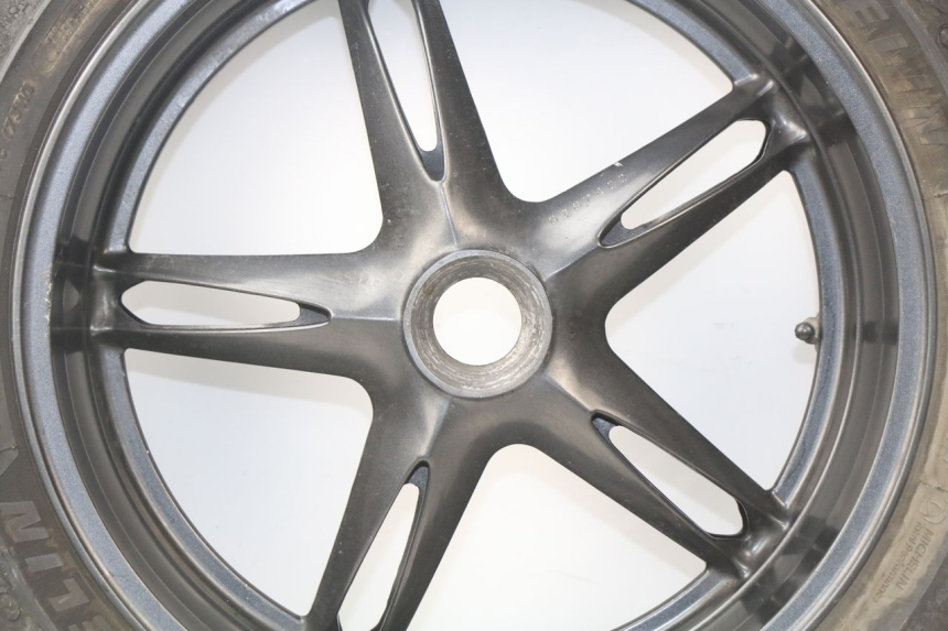 photo de HINTERRADFELGE TRIUMPH SPEED TRIPLE 1050 (2005 - 2007) - Profilansicht des Ersatzteils