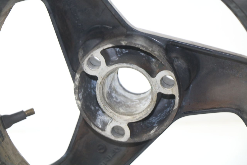 photo de HINTERRADFELGE PEUGEOT SPEEDFIGHT 2 LC 50 (2000 - 2009) - Oberflächenzustand und Material
