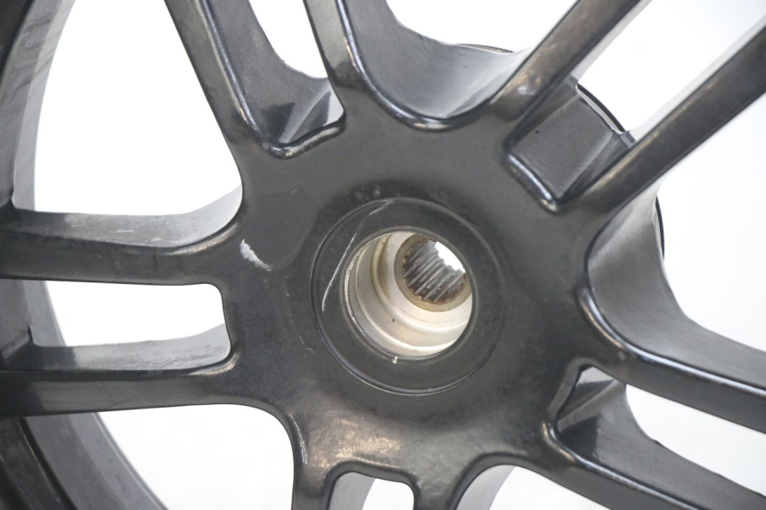 photo de HINTERRAD PEUGEOT SPEEDFIGHT 4 4T 50 (2015 - 2020) - Oberflächenzustand und Material