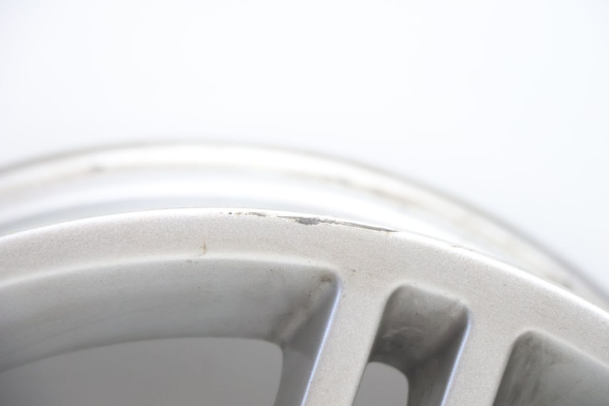 photo de HINTERRADFELGE CAN-AM SPYDER RS 1000 (2008 - 2012) - Technische Nahaufnahme