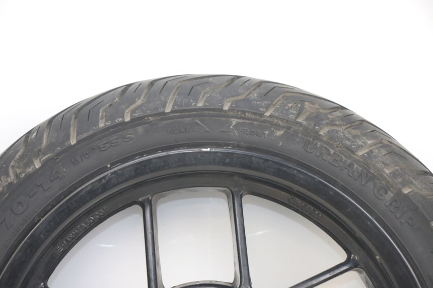 photo de HINTERRAD APRILIA SR 2T 50 (2012 - 2017) - Hochauflösende Nahaufnahme