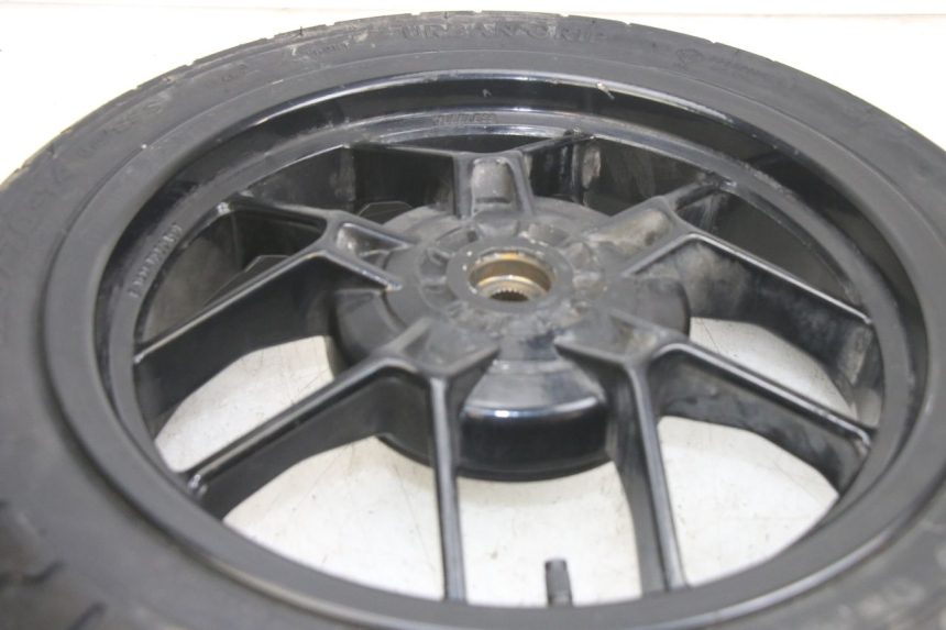 photo de HINTERRAD APRILIA SR 2T 50 (2012 - 2017) - Details der Befestigungspunkte