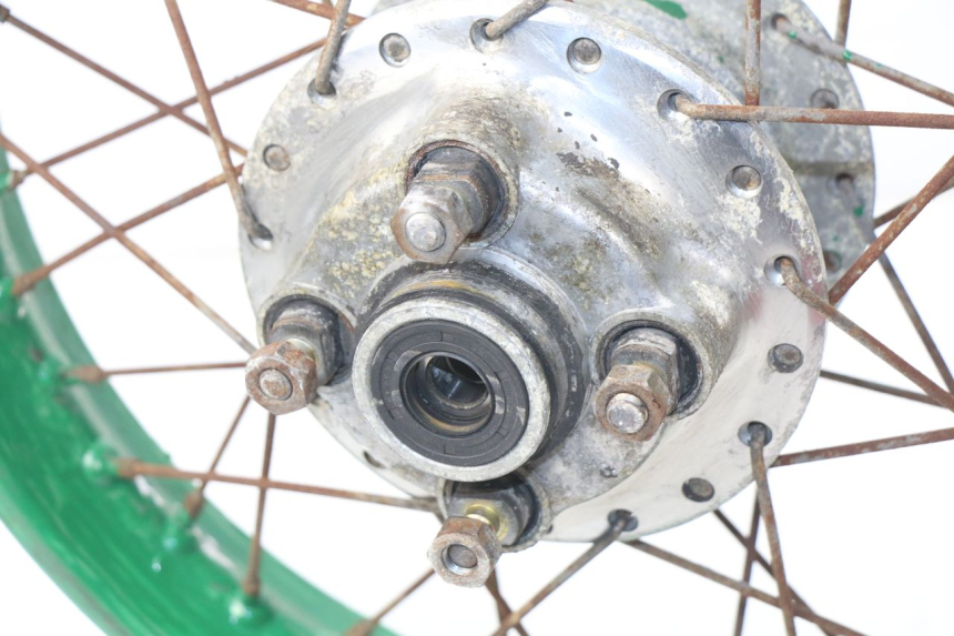 photo de HINTERRAD YAMAHA SR 125 (1982 - 2003) - Weitere Ansicht des Artikels