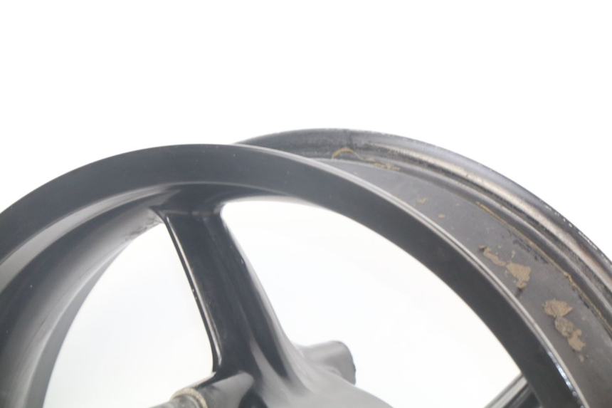 photo de HINTERRADFELGE APRILIA SRV 850 (2012 - 2017) - Details der Befestigungspunkte