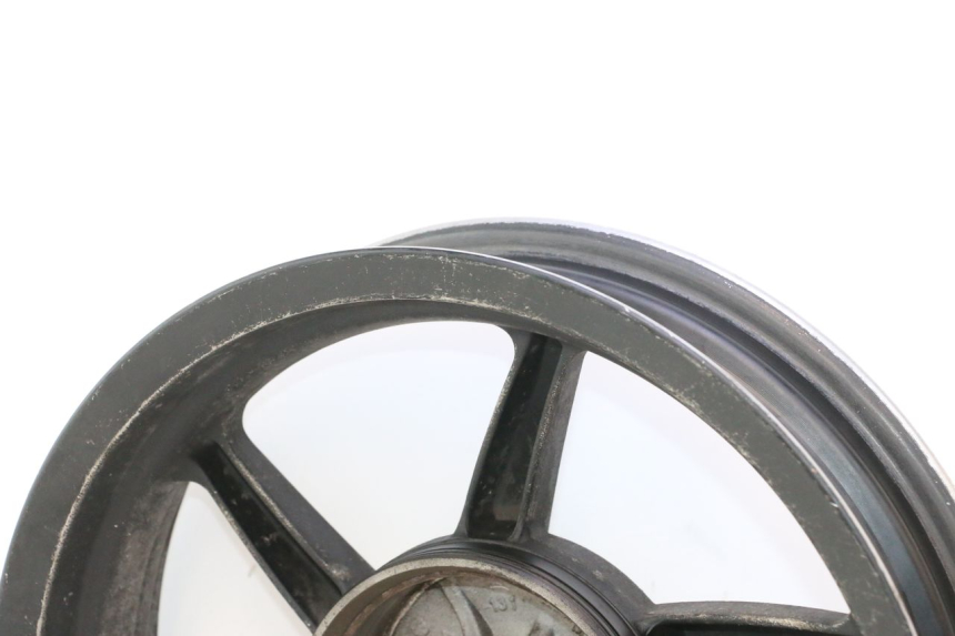 photo de HINTERRADFELGE KYMCO SUPER 8 2T 50 (2007 - 2013) - Details der Befestigungspunkte
